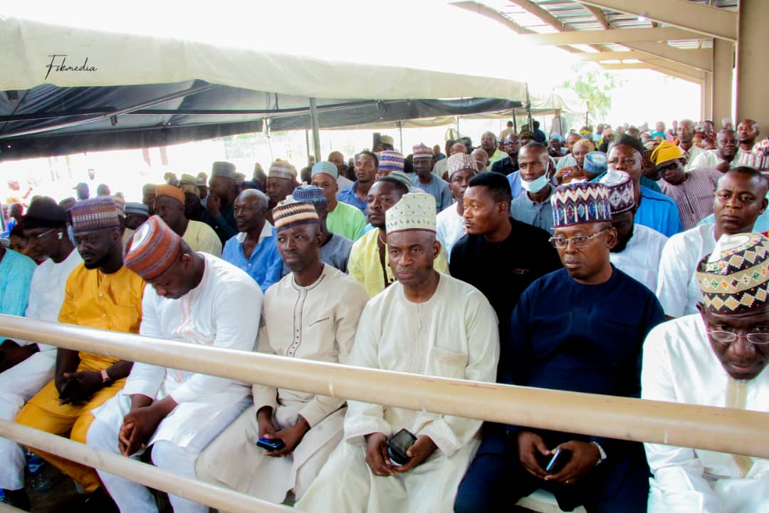 2023: Saraki meets Kwara aspirants in Ilorin