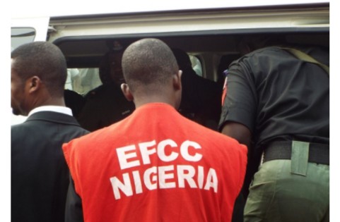 EFCC arrests 49 suspected internet fraudsters in Ekiti, Oyo